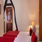 Hotel Des Marronniers Parigi