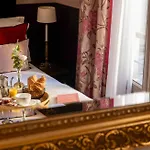 Hotel Des Marronniers Parigi