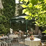 Des Marronniers 3* Parigi